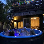 Casa vacanze House By The Sea With Hot Tub *