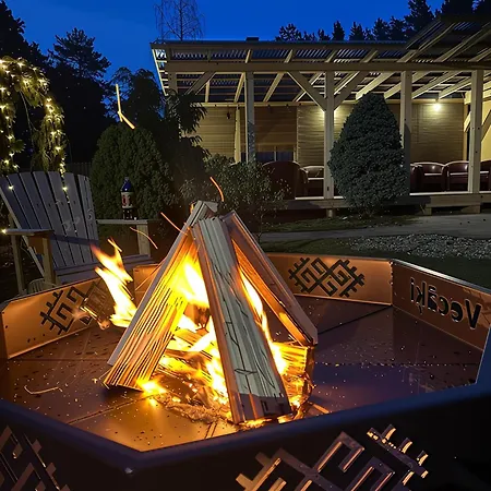 House By The Sea With Hot Tub *
